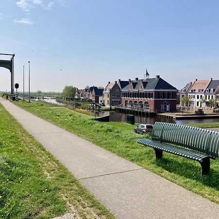 Sonnenhaus 6 Pers House With Sunny Terrace At A Typical Dutch Canal & By Lauwersmeer Lake. Anjum Eksteriør billede