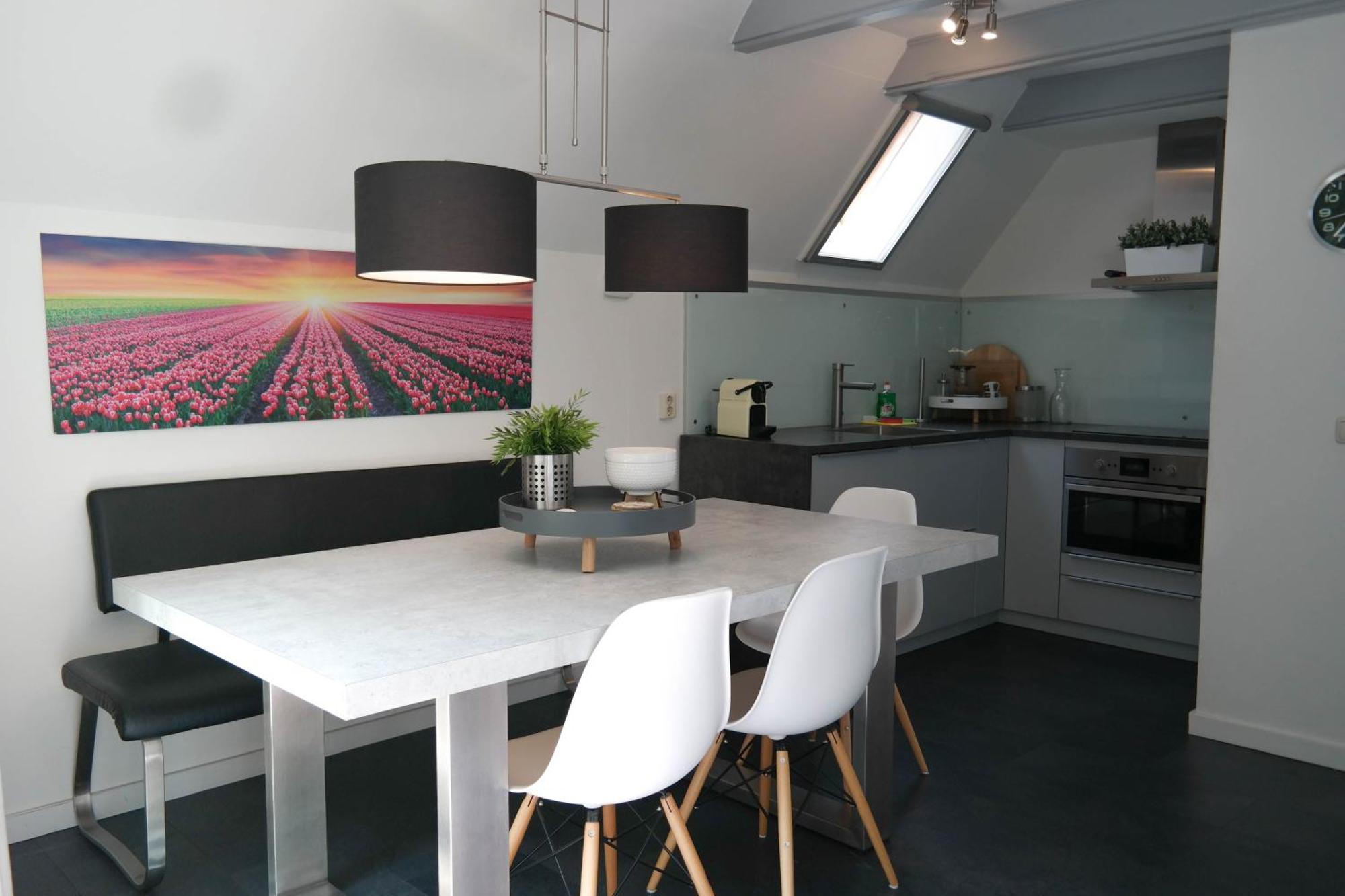 Sonnenhaus 6 Pers House With Sunny Terrace At A Typical Dutch Canal & By Lauwersmeer Lake. Anjum Eksteriør billede