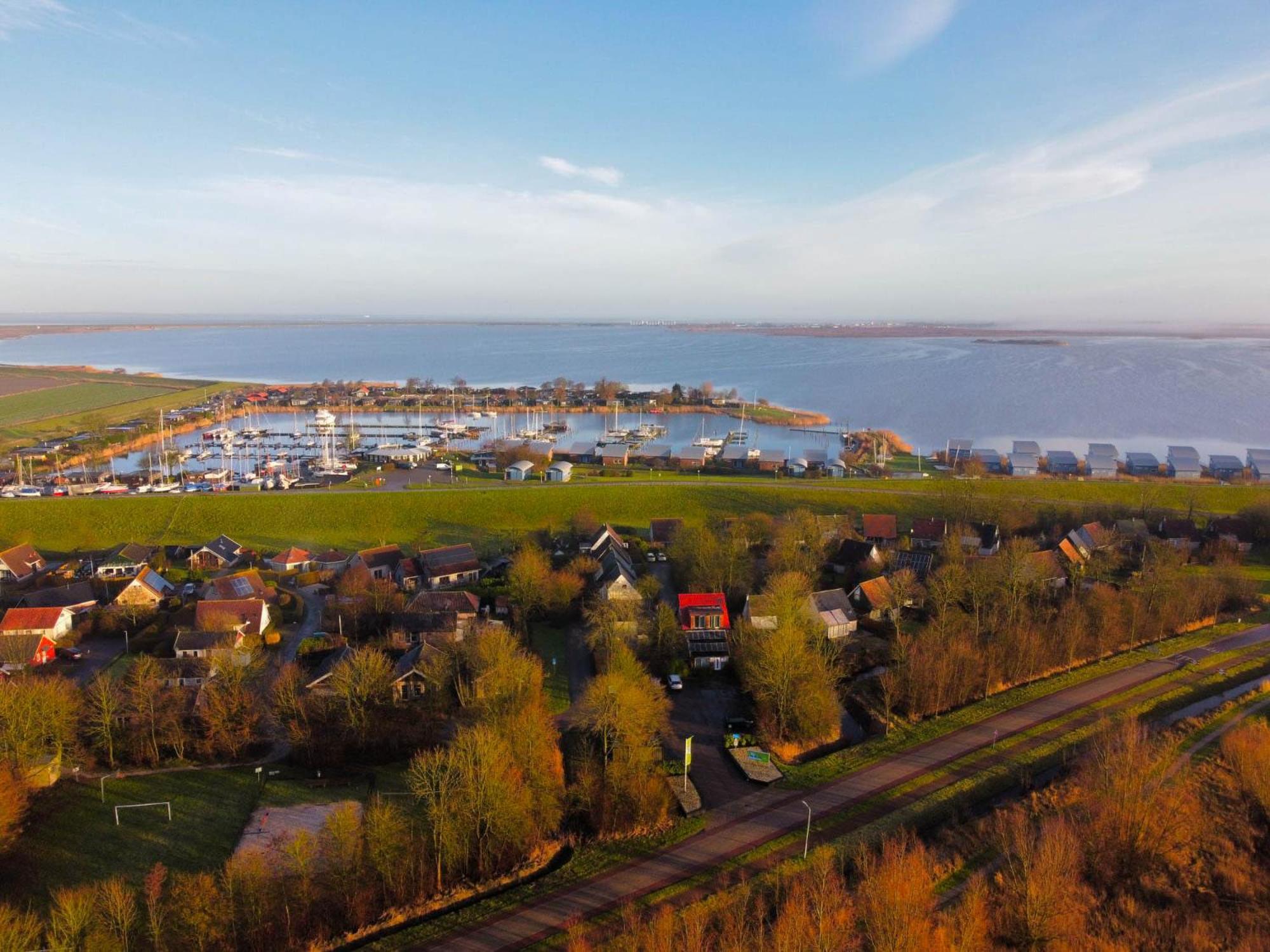 Sonnenhaus 6 Pers House With Sunny Terrace At A Typical Dutch Canal & By Lauwersmeer Lake. Anjum Eksteriør billede
